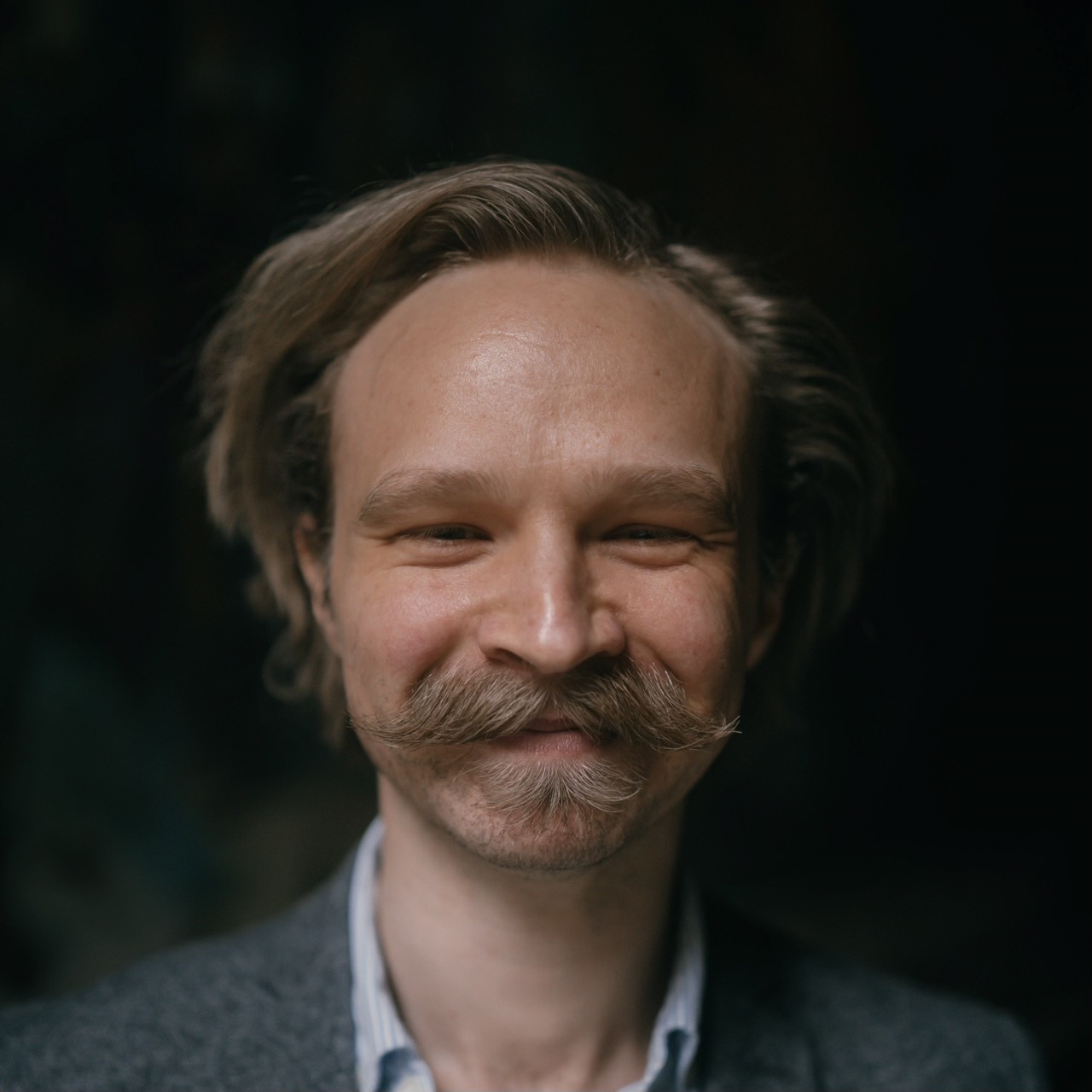 Portrait picture of Henrik 
